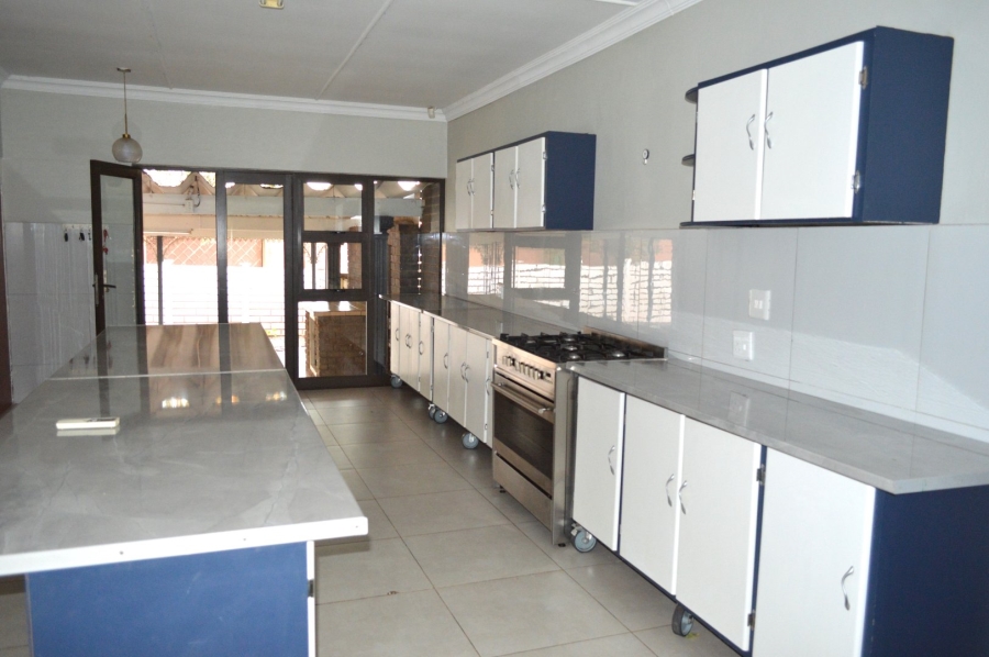3 Bedroom Property for Sale in Flamwood North West